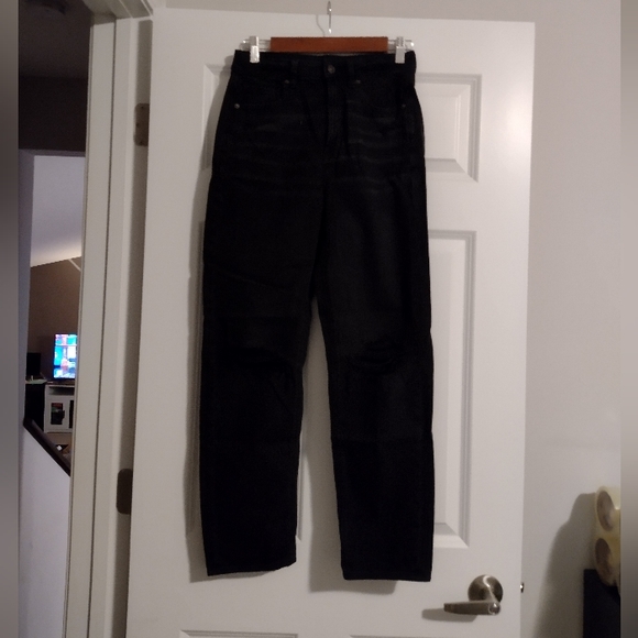 American Eagle Outfitters Denim - American eagle mom straight jean black